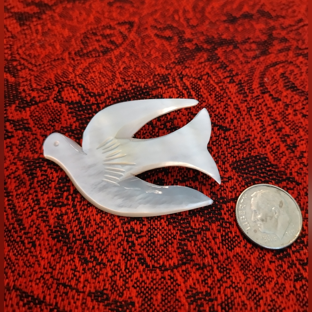 Dove pin
